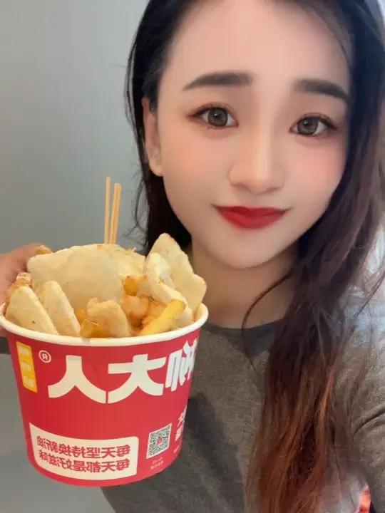 它家的鸡柳超级好吃,还可以选择辣度,多家门店可用