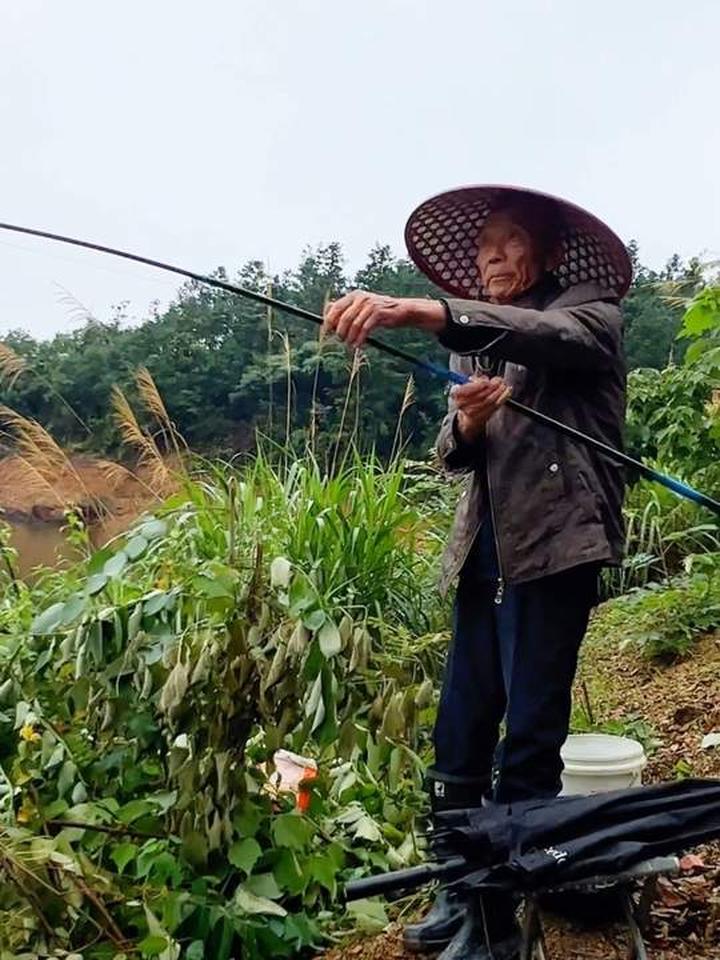 钓鱼和年龄无关，向九十二岁的老大爷致敬