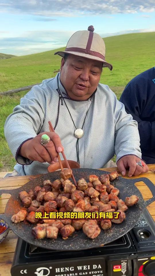 想吃肉肠的朋友们点头像看过来～