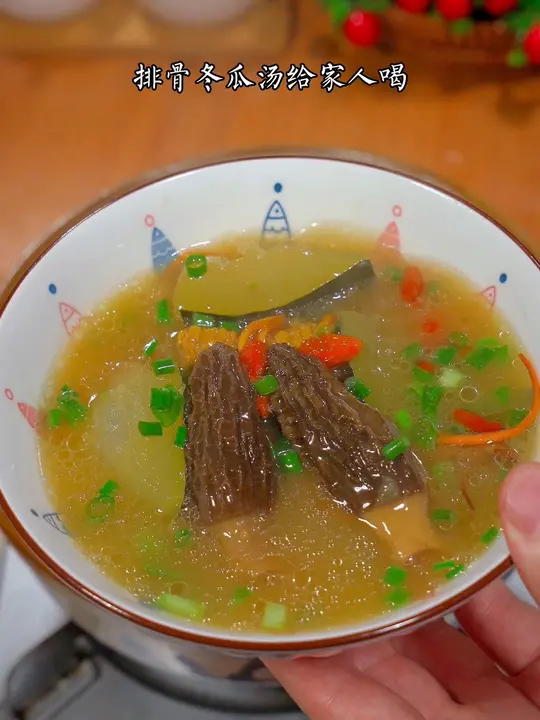冬瓜排骨汤的做法，天热出汗多要多喝