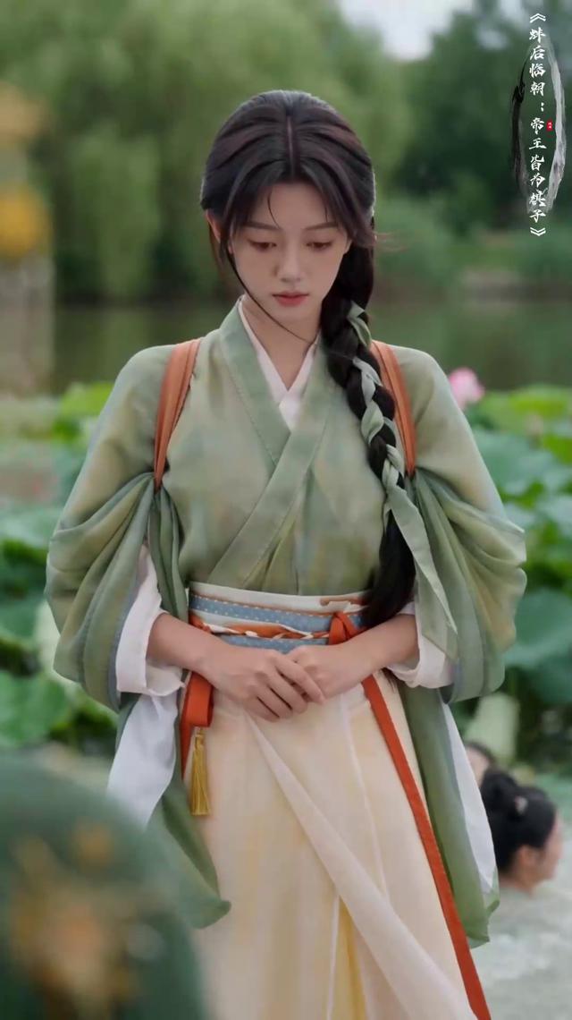 只看了三分钟就陷进去，太紧凑了，至今没人能抗住！