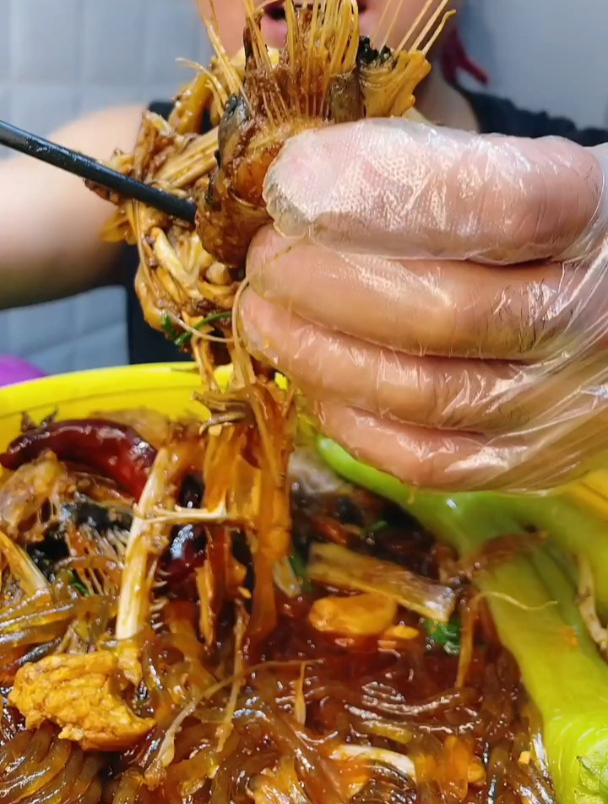 红烧安康鱼，头一次吃安康鱼，太鲜太好吃太香了，过瘾