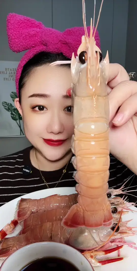 鲜香海螯虾，打造令人垂涎的麻辣海鲜美食盛宴