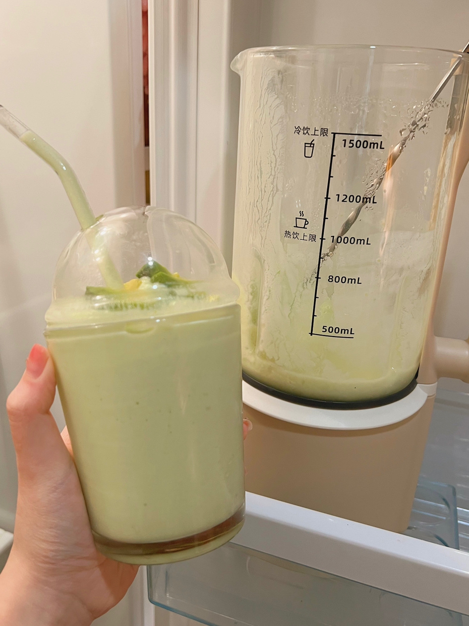 牛油果酸奶奶昔!果汁店学来的配方果然很顶!