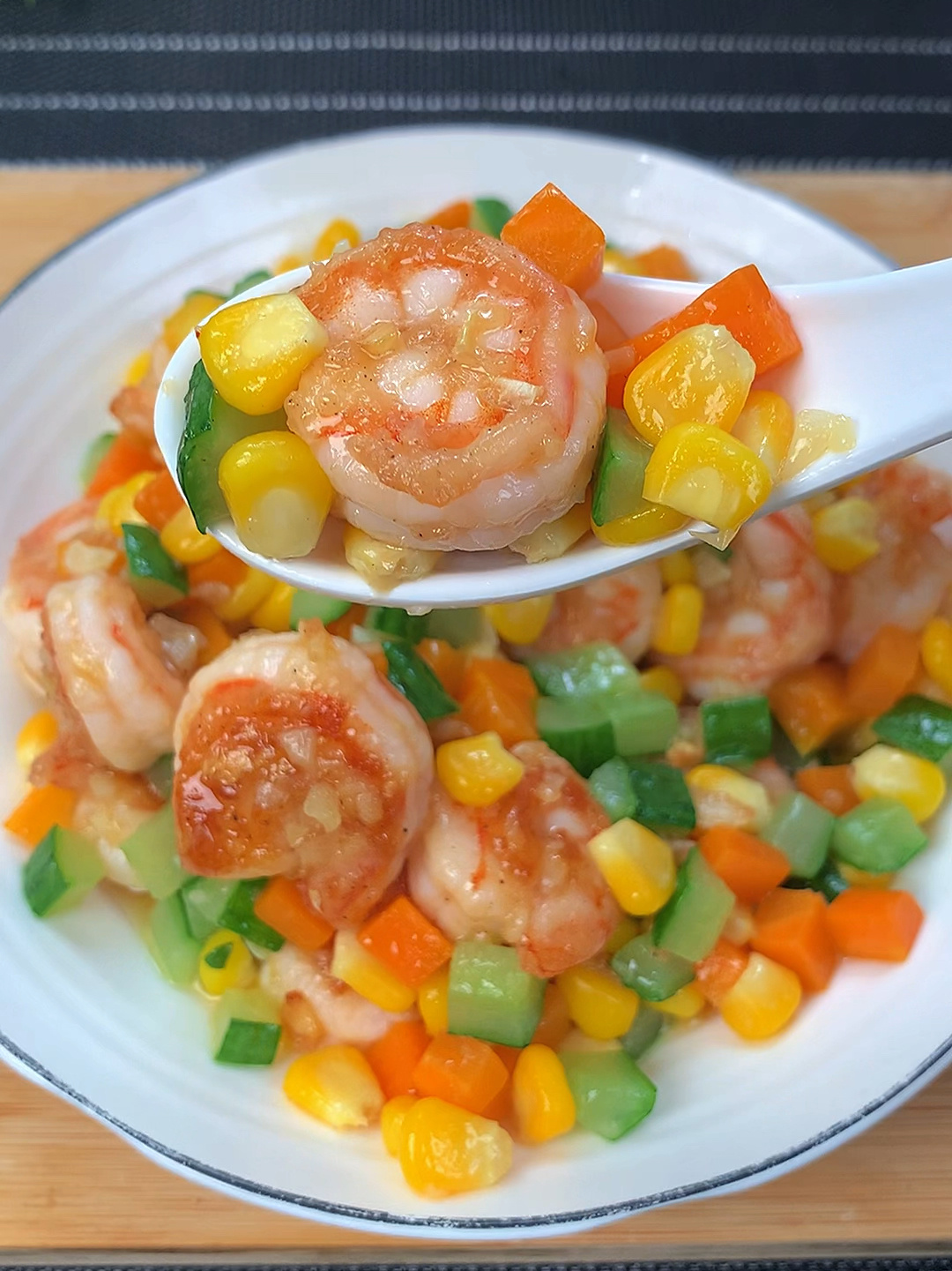 一道好吃又好看的虾仁炒玉米,全家都爱,做法还超级简单小红书爆款美食 家常菜 虾仁