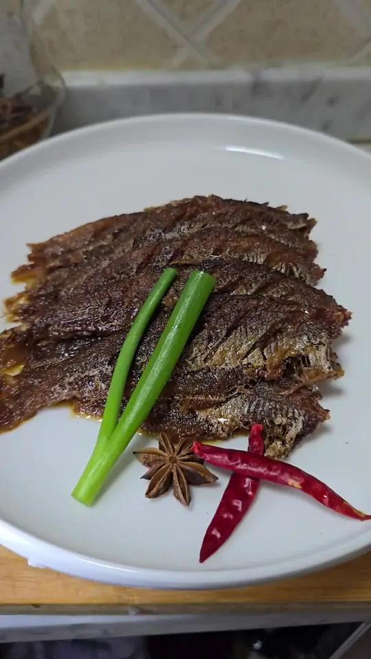 酥骨马口鱼 也可以用同样的方法做成酥骨带鱼 凉着吃热着吃都好吃