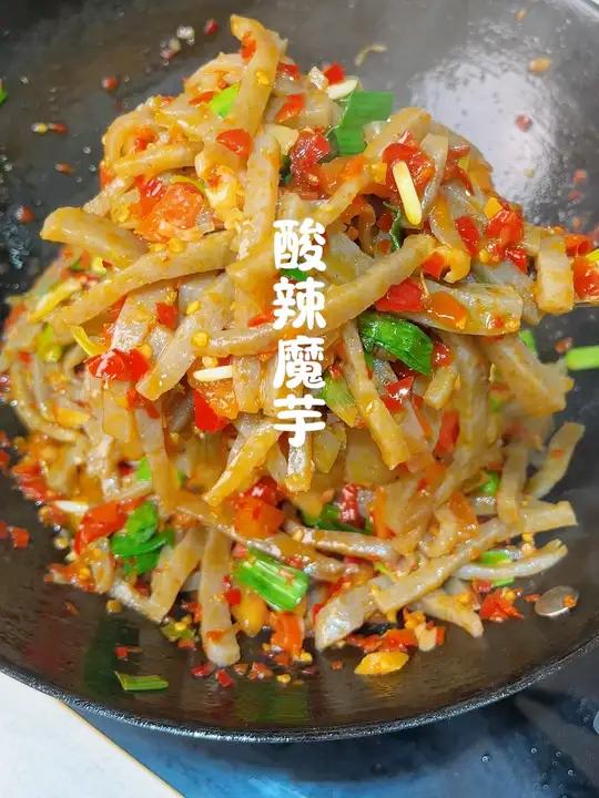 正宗家乡味!糟辣椒炒魔芋酸辣开胃又是一道很好吃的下饭菜