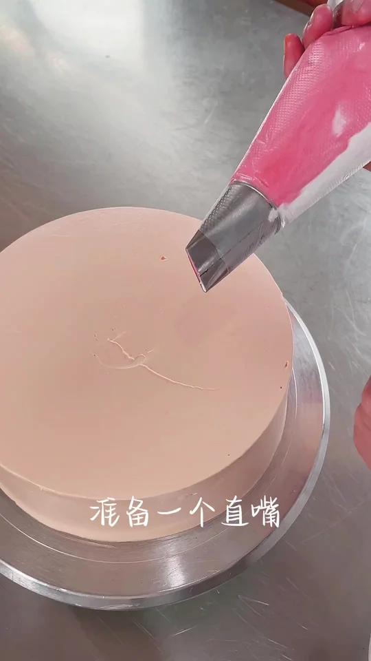 ins风西瓜蛋糕「给你小心心」，新手小白也能做 新东方西点烘焙学校，西点教程 