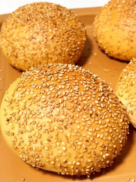 汉堡面包手揉做法，短时间多轮水合法，简单易做