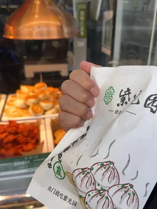北京烤鸭排行榜洗牌!一个人嘴刁的香港人来北京,一年会来工作五六次吧,都已经吃到无慾无求了,