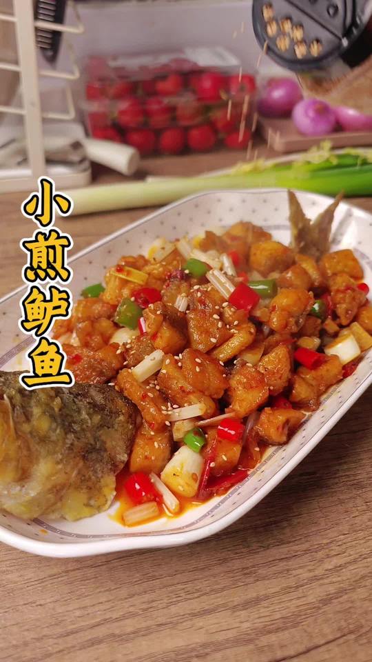 鲈鱼别总清蒸，试试小煎鲈鱼，好吃又下饭