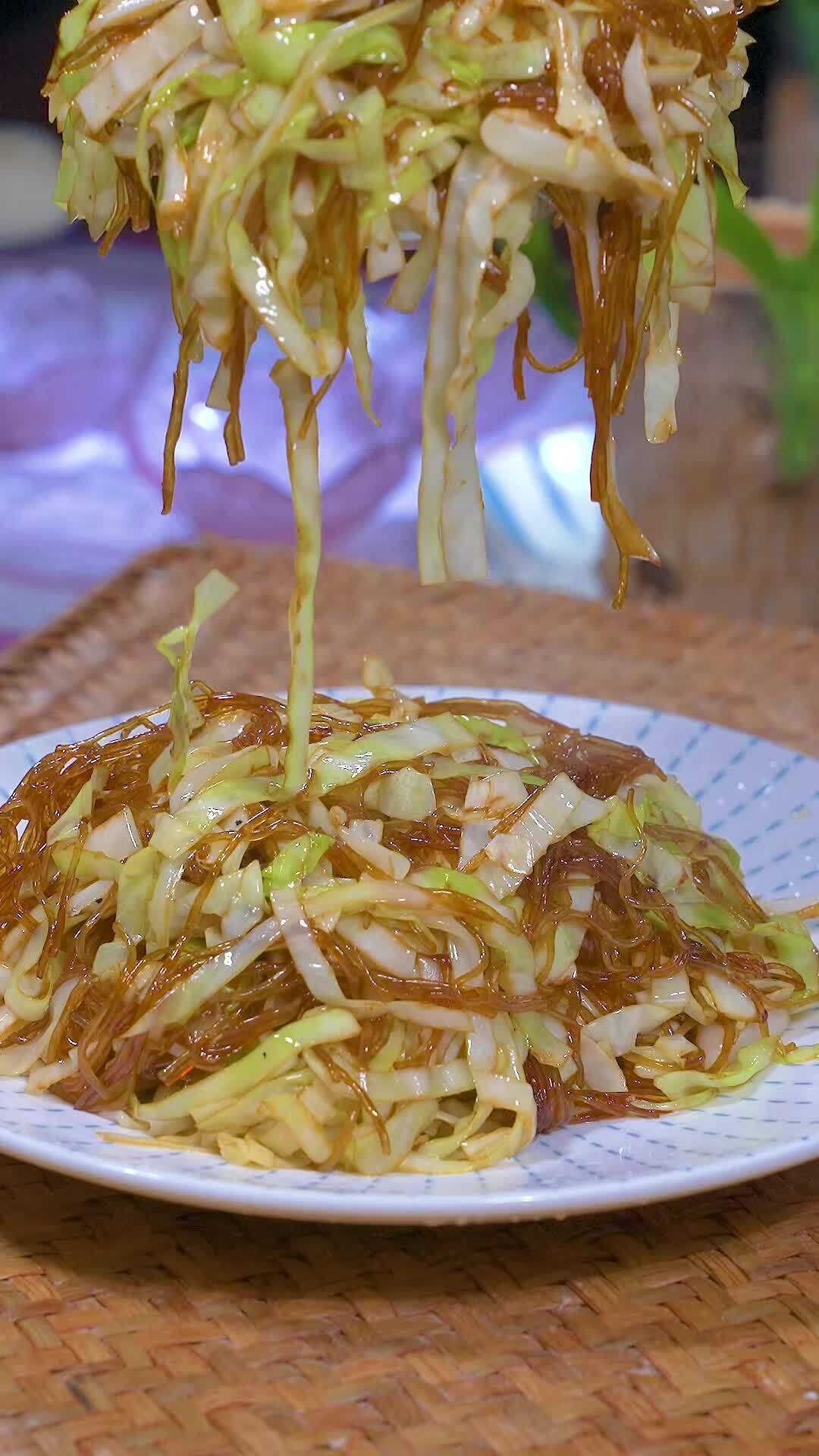 莲花白炒粉丝