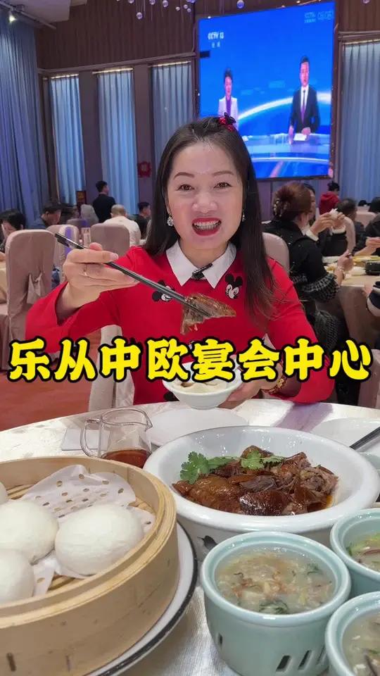 超正荔枝柴烧鹅 顺德名厨主理,每日新鲜现烧,皮脆肉嫩好吃到停不下来,街坊饮茶食饭好地方,宴