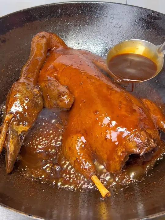 广东过年必不可少的美食:碌鹅