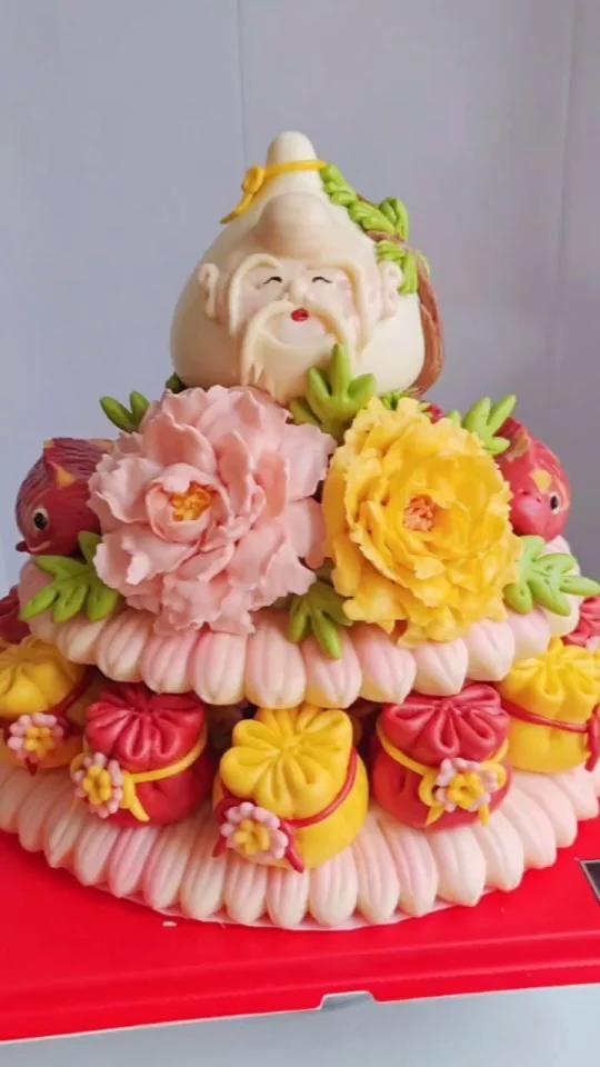 寿宴上人人都能拍手叫好的中式生日蛋糕