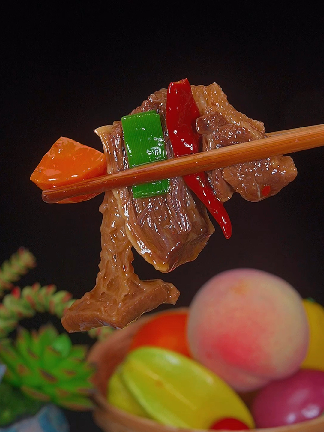 黄焖牛肉的家常菜做法,软烂入味,特别好吃