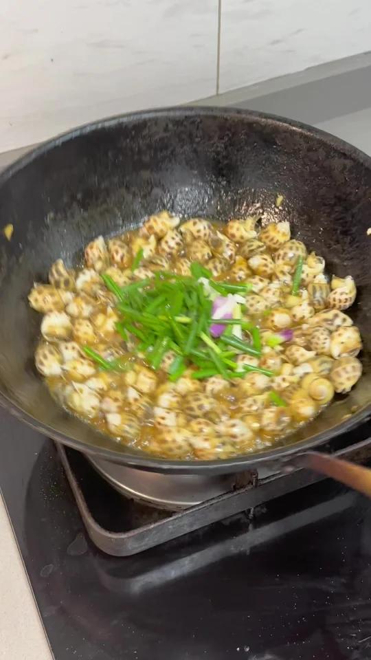 吃不腻的爆炒芥末花螺就是饭店那个味