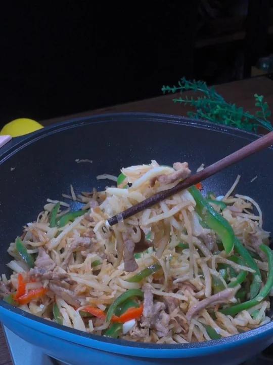 炒饼丝的做法