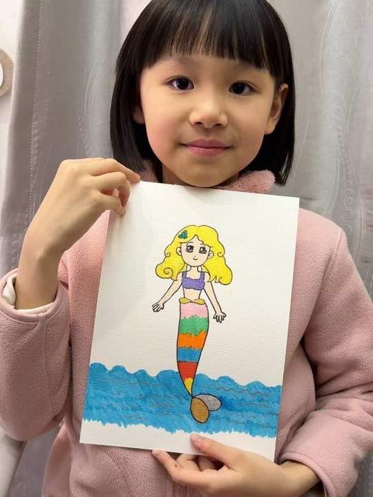 闪亮美人鱼简笔画