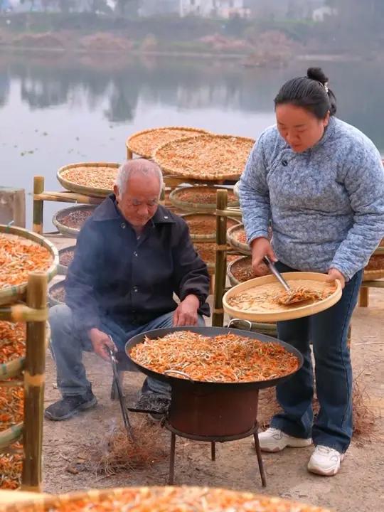 火焙小鱼虾,一口下去,全是湖南的烟火气!