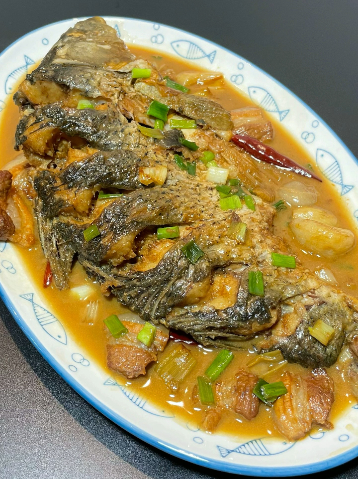 炖鲤鱼的家常做法