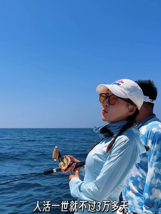 穿好救生衣看到拍子就抛竿中鱼就拉下水，大连的黄尖子这么厉害吗