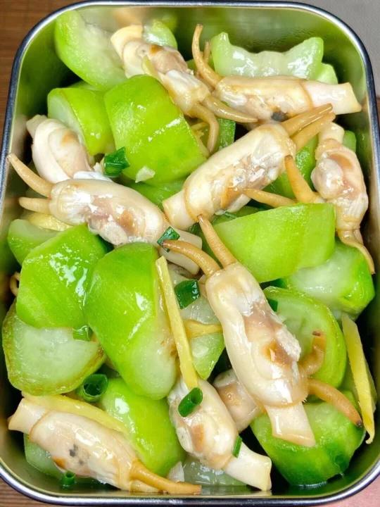 家里有产妇的,月子餐做六道清淡炒菜
