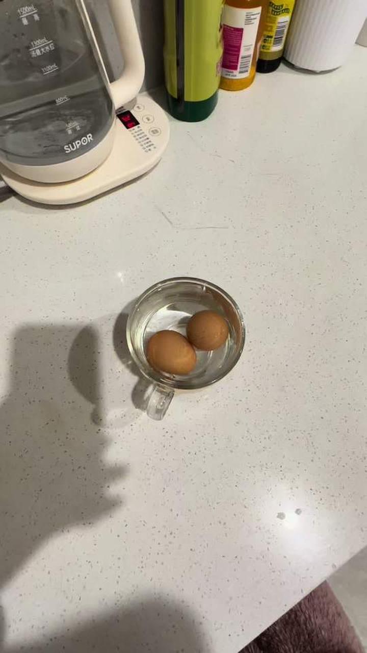 大家的猫咪也是这样听声辨别食物的嘛