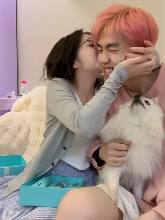 Tiffany香水带来满满仪式感，肉肉背负了太多！