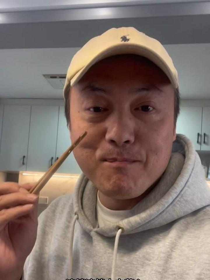 爸爸牌凉拌大白菜菜心，这是幸福的味道！