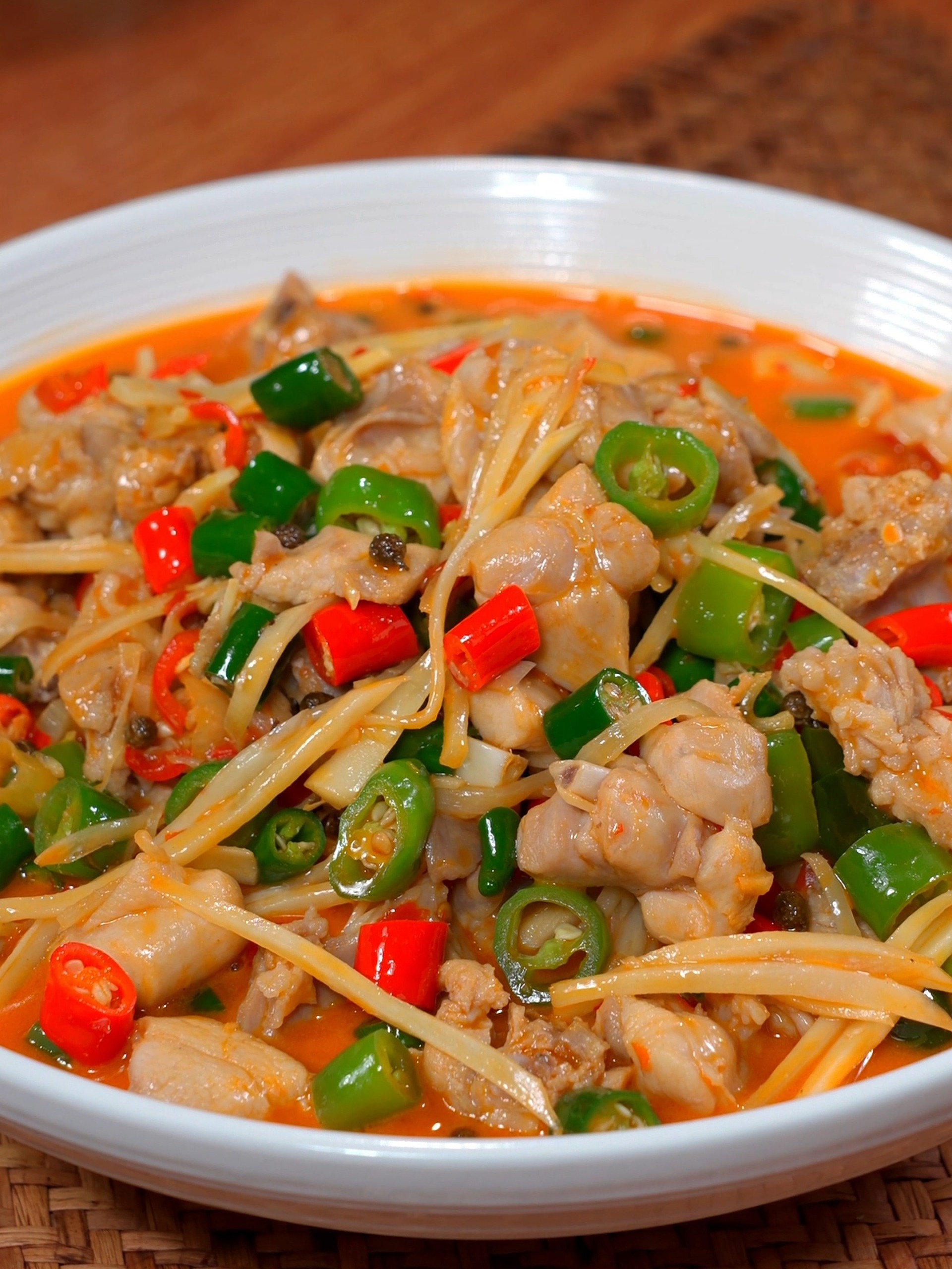 仔姜兔家常做法,兔肉细嫩入味,鲜辣下饭
