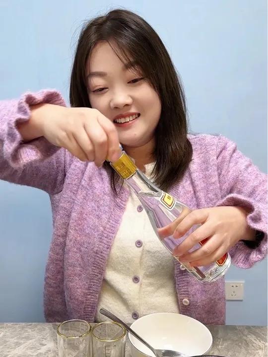 四菜一汤，简简单单的一顿夜宵开启了今天的快乐