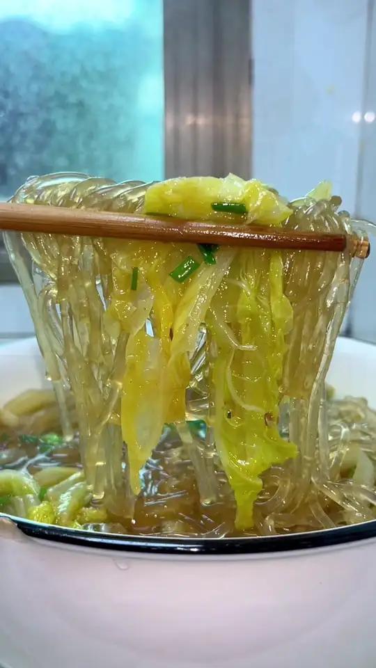 白菜炖粉条怎么做好吃?教你正确做法,太好吃了!