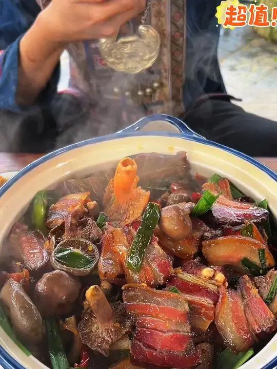 正宗湘西腊肉 一口咬下,香气四溢,回味无穷,这就是我们的腊肉