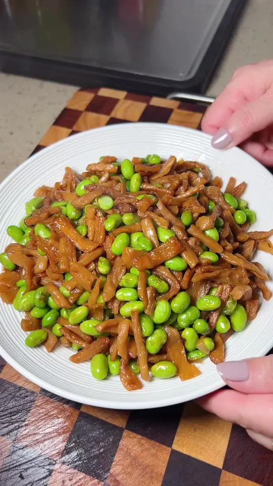 萝卜干炒毛豆子