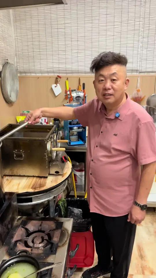 好吃的砂锅米线凉皮就是他家