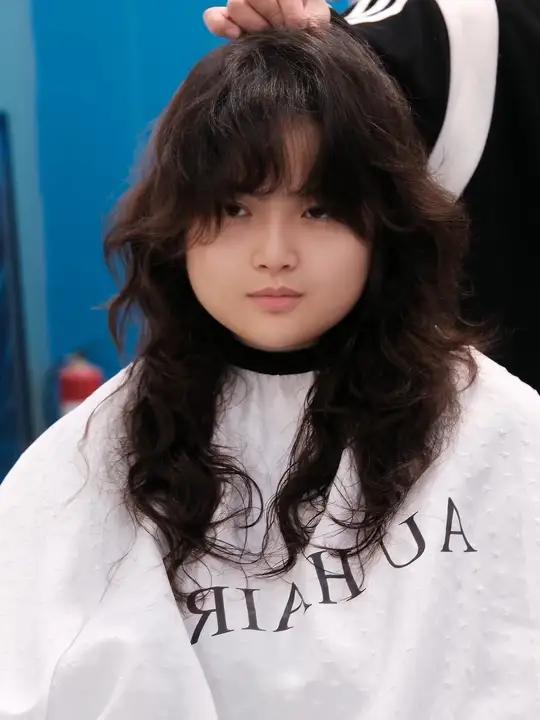 长款狼尾鲻鱼头搭配亚裔风卷发也太美了吧！