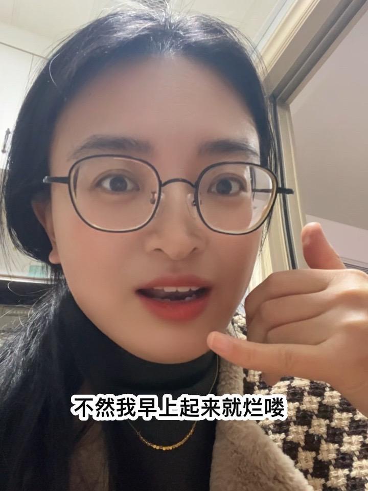 猕猴桃是维生素C含量最高的食物,也叫奇异果,每次不是硬的就是烂的,你就说奇异不奇异?!猕猴