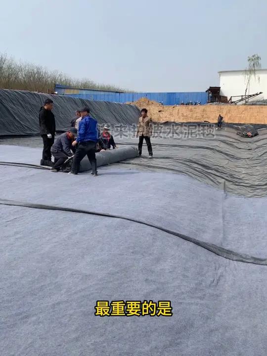 鱼塘护坡不用愁新型材料水泥毯轻松管十年 施工现场实拍 蓄水池 边坡支护 鱼塘养殖 水泥毯