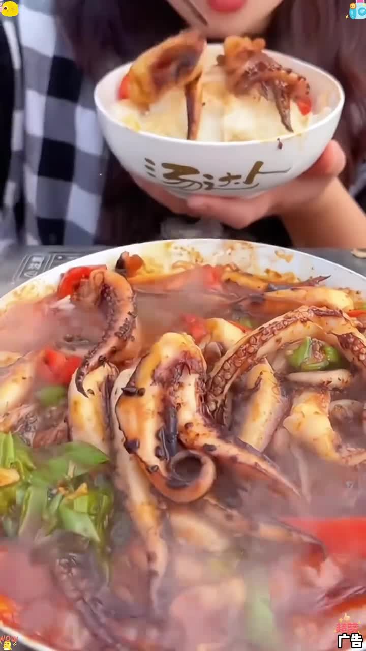 当季的新鲜鱿鱼须上市了，辣爆 烧烤 火锅，老人孩子都爱吃！现在拍5包加2包 鱿鱼须 海鲜原