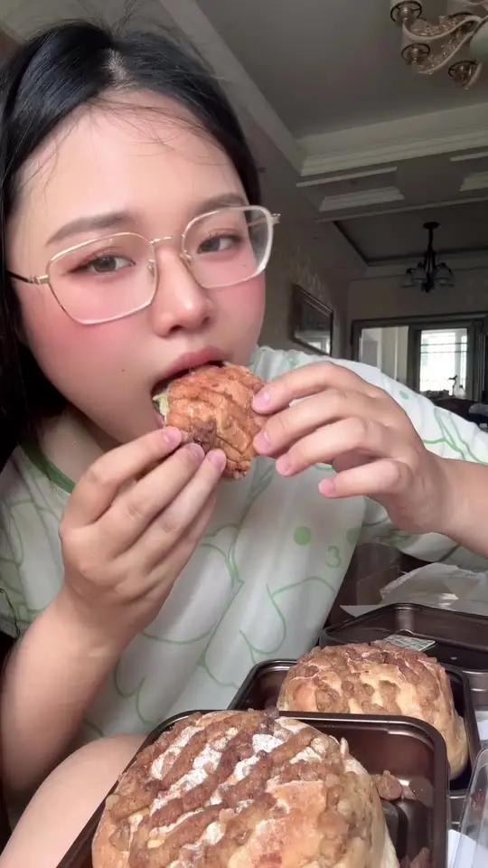 太好吃了的马里奥面包