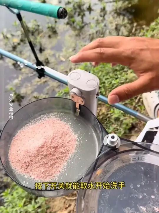 别再为钓鱼取水发愁!3米软管+夜钓灯,这款抽水机简直太懂钓鱼人了#钓鱼抽水增氧泵 #钓鱼抽