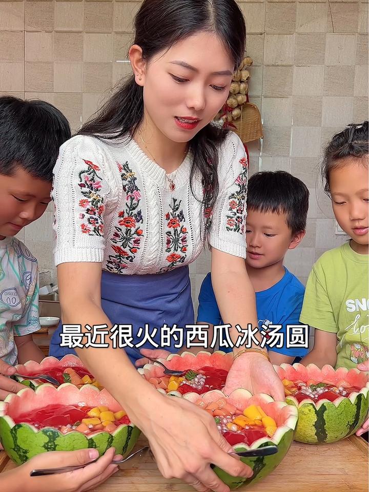 西瓜的神仙吃法!家里种的瓜吃不完,做成了西瓜冰汤圆