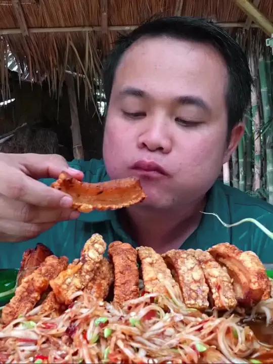 油炸脆皮五花肉特辣凉拌木瓜丝 泰国大叔泰国美食内容启发搜索种草激励计划全民任务