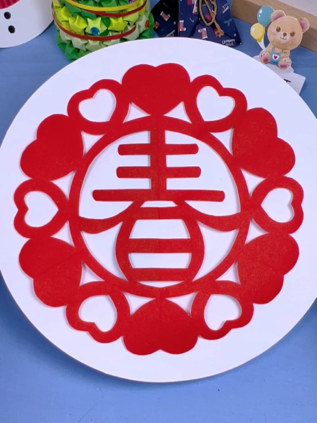 新年春字窗花剪纸教程