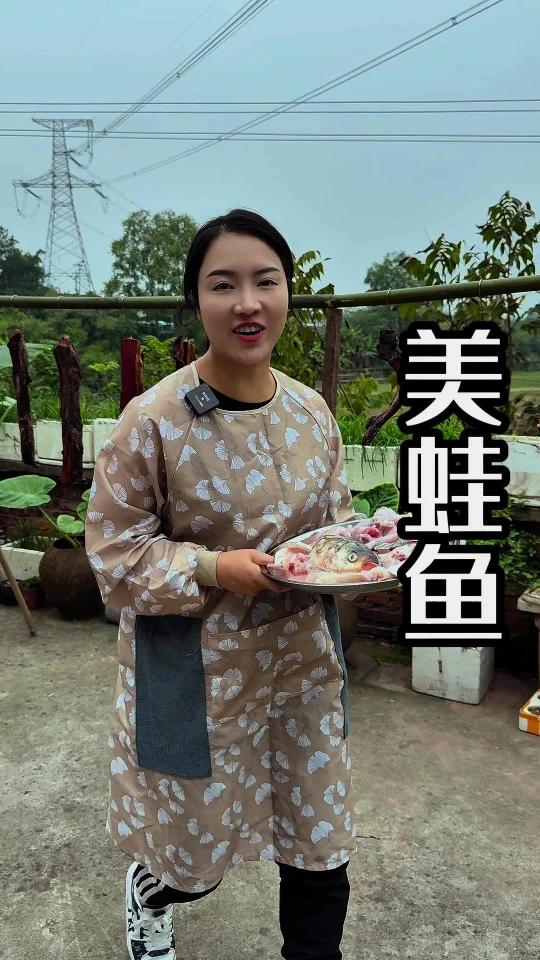 天冷在家煮美蛙鱼头真的太爽啦