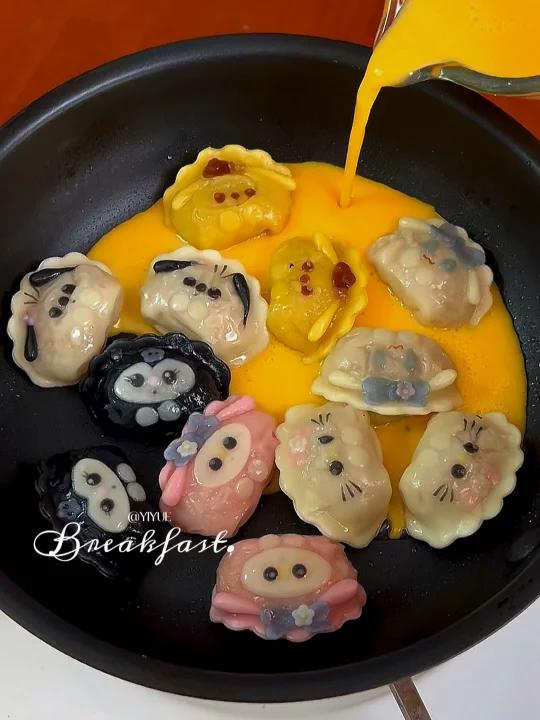 10分钟早餐|三丽鸥抱蛋煎饺牛乳冰拿铁
