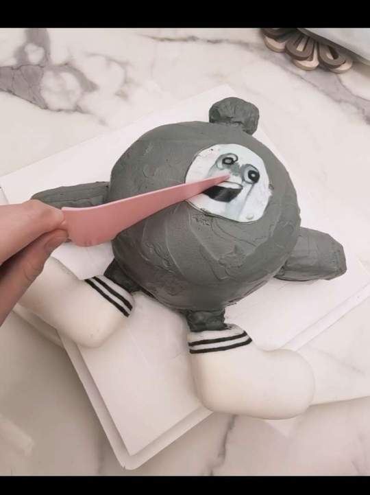 今天做的蛋糕。最近有好多和它有关的灵感?