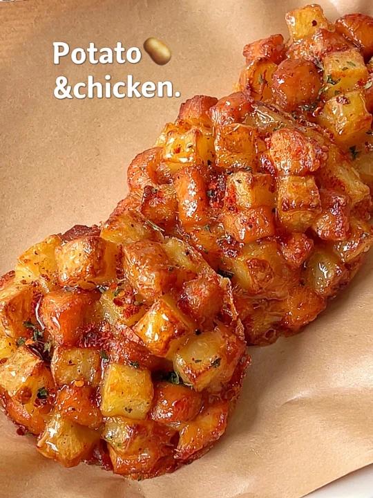 真想让你们都尝一口土豆鸡胸肉饼香迷糊了