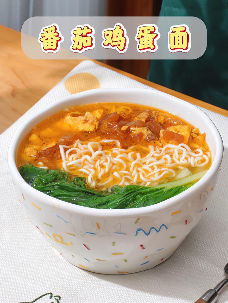 十分钟做一碗营养好吃的番茄鸡蛋面 如何快速地制作出营养好吃的番茄鸡蛋面?试试这样做,营养搭